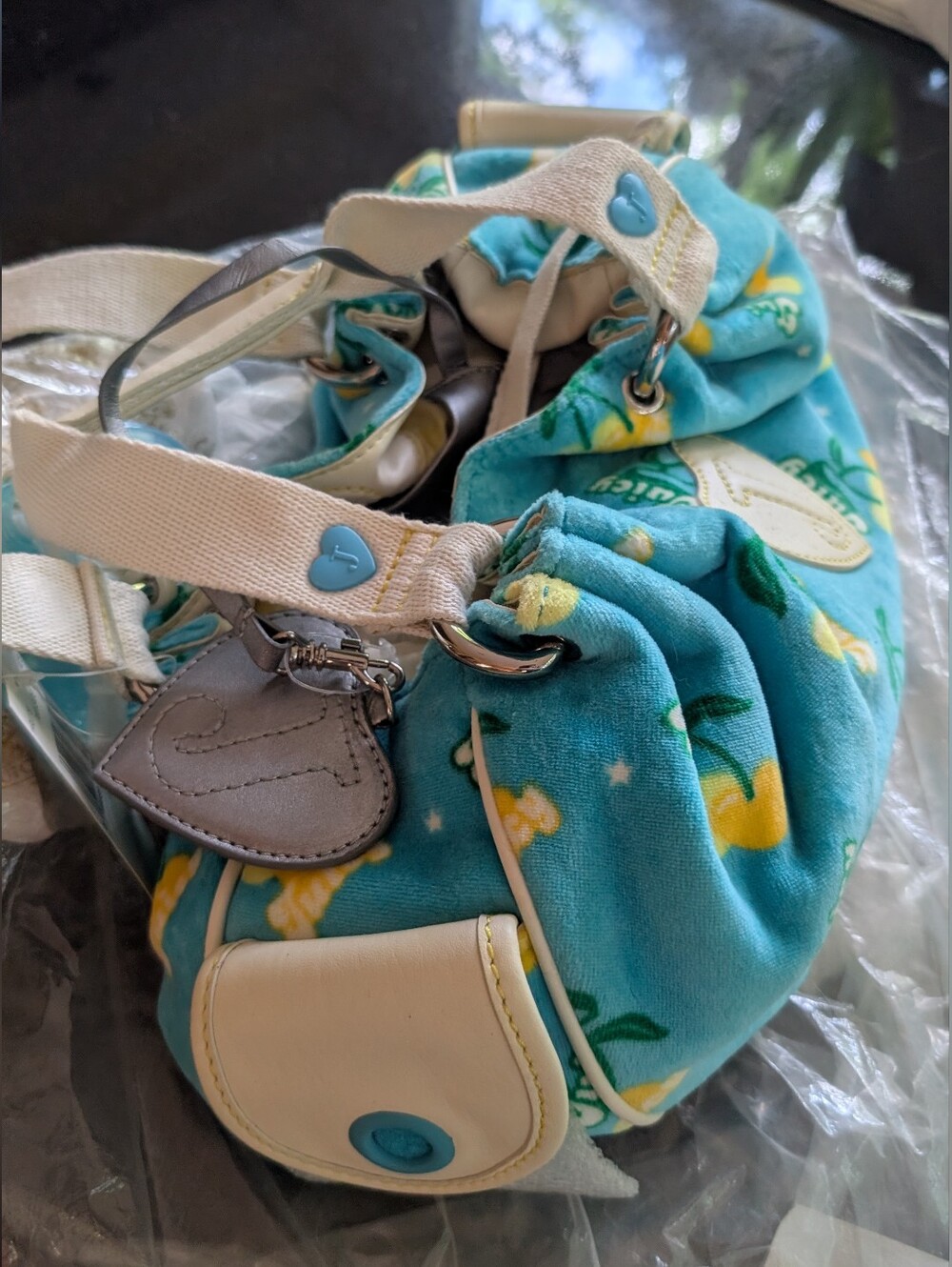 RARE, VINTAGE, Y2K NWT Juicy Couture BABY FLUFFY Poolside Terry Hobo/Satchel Bag - Picture 4 of 16